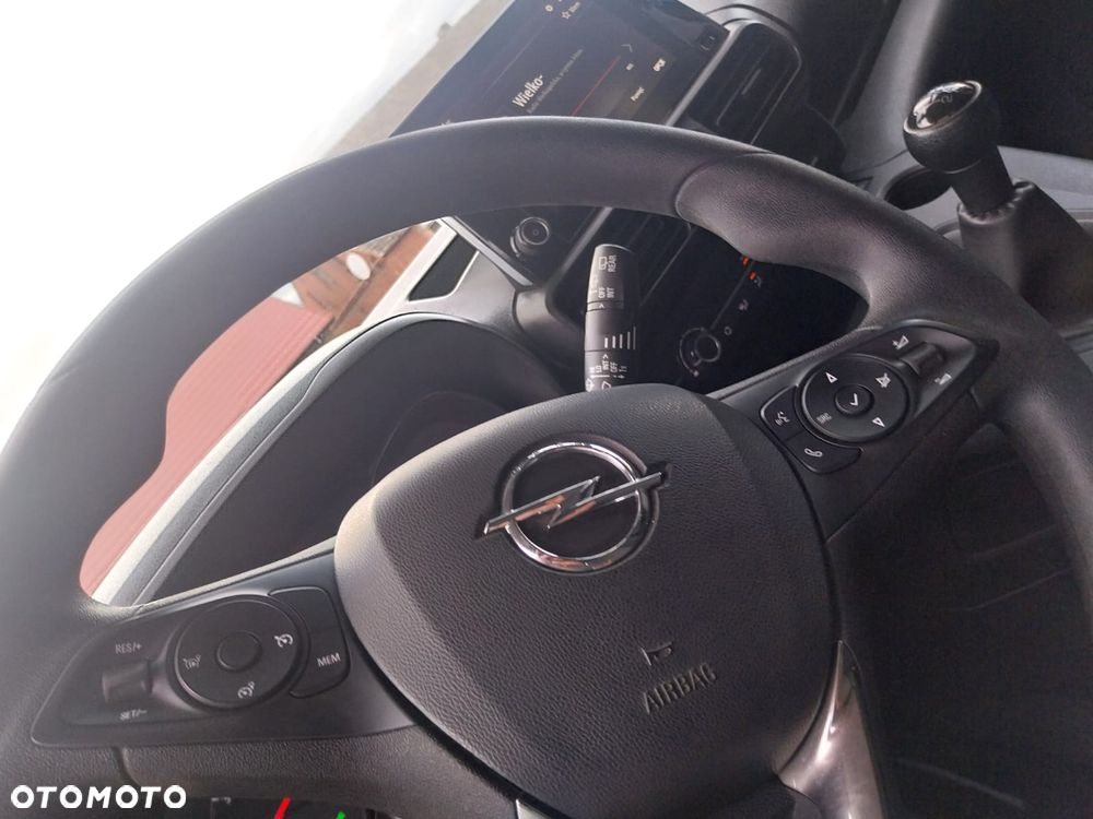 Opel Combo 1.5 D Start/Stop Ultimate - 22