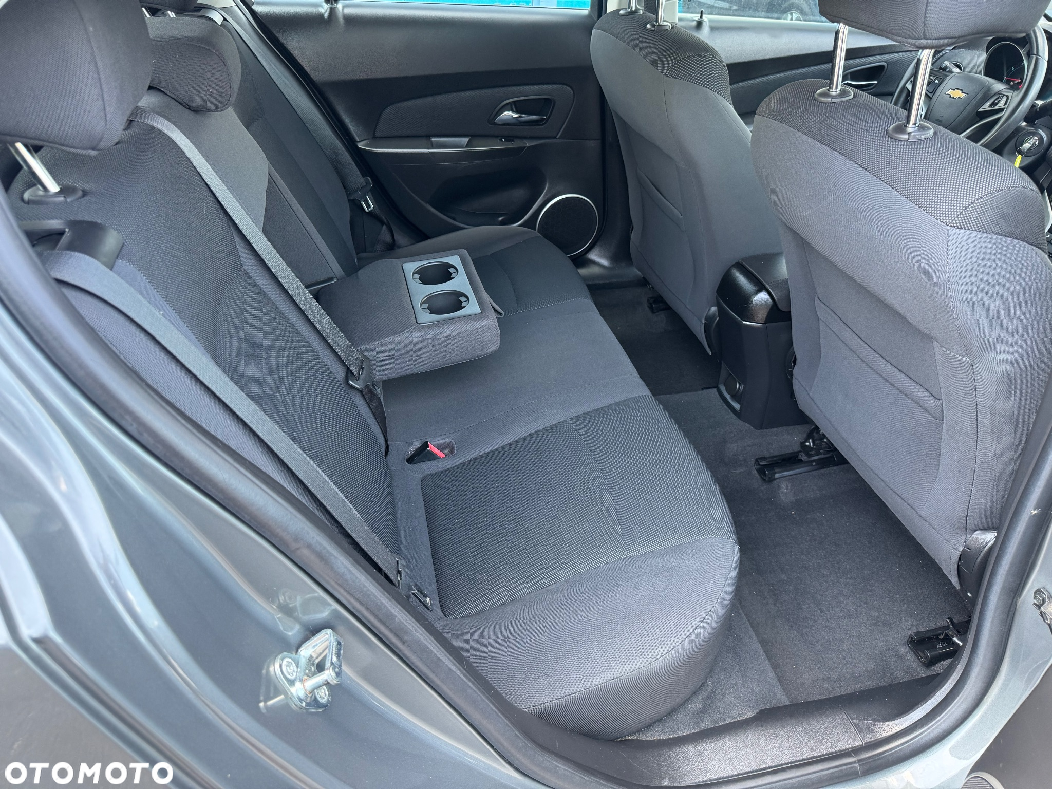 Chevrolet Cruze 1.6 LT - 24