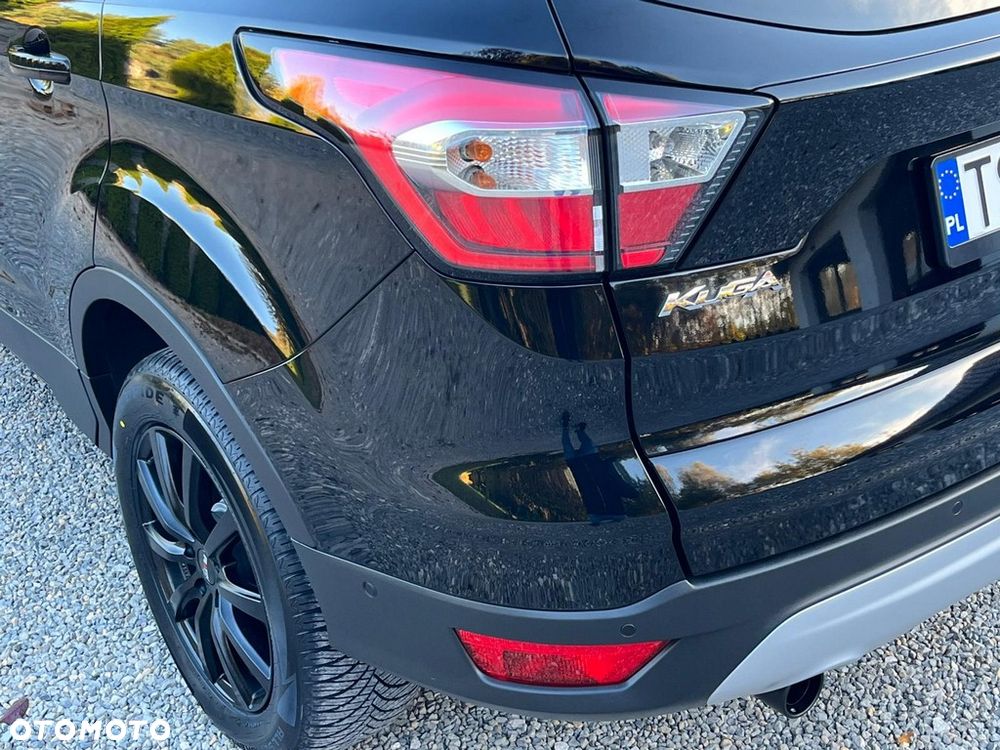 Ford Kuga 1.5 EcoBoost 2x4 Titanium - 24