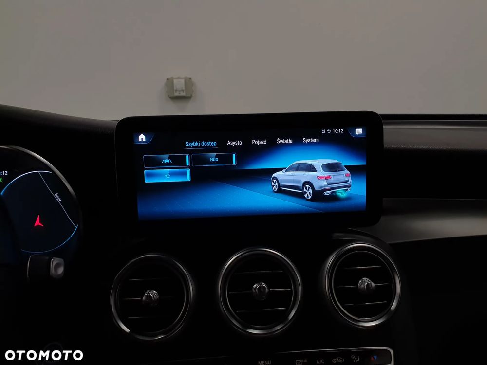 Mercedes-Benz GLC 300 d 4Matic 9G-TRONIC AMG Line Plus - 20