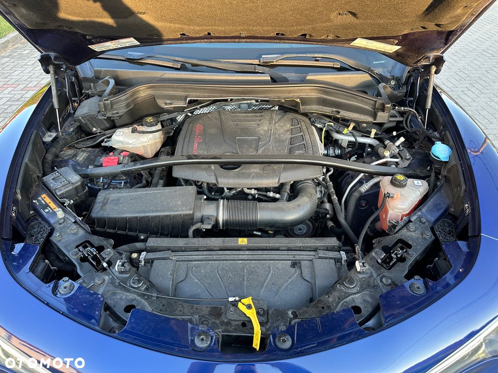 Alfa Romeo Stelvio 2.0 Turbo 16V AT8-Q4 Ti - 19