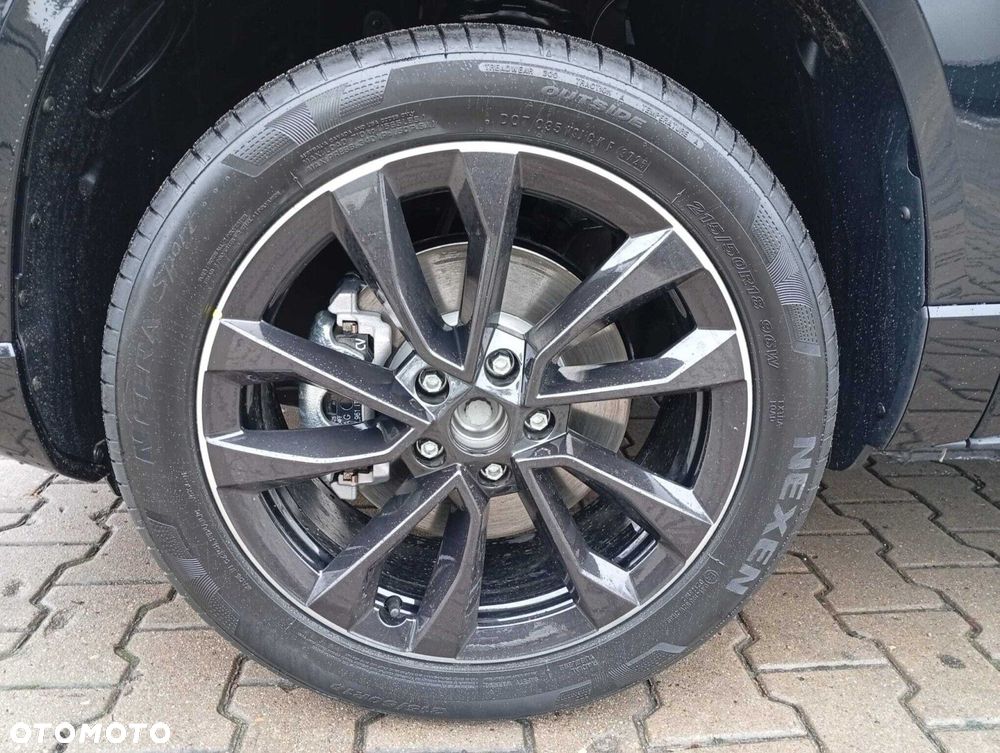 Skoda Karoq 1.5 TSI ACT Sportline DSG - 27