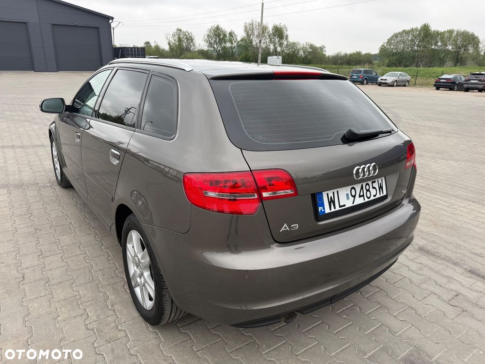 Audi A3 Sportback 1.6 TDI Attraction - 8