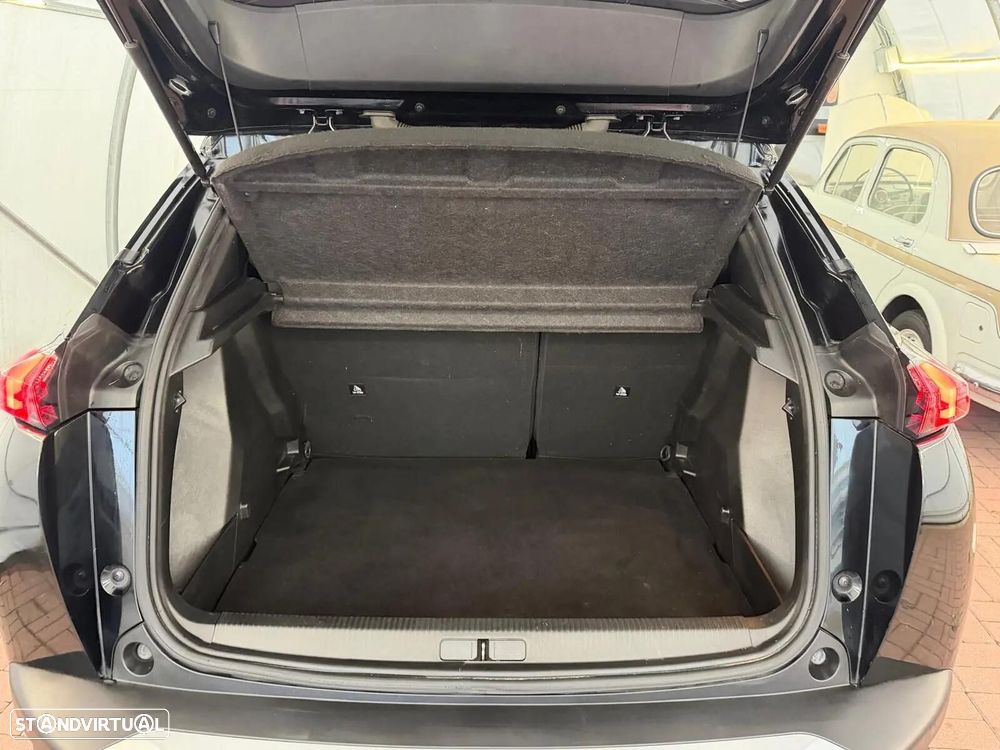 Peugeot 2008 1.5 BlueHDi GT Pack EAT8 - 27