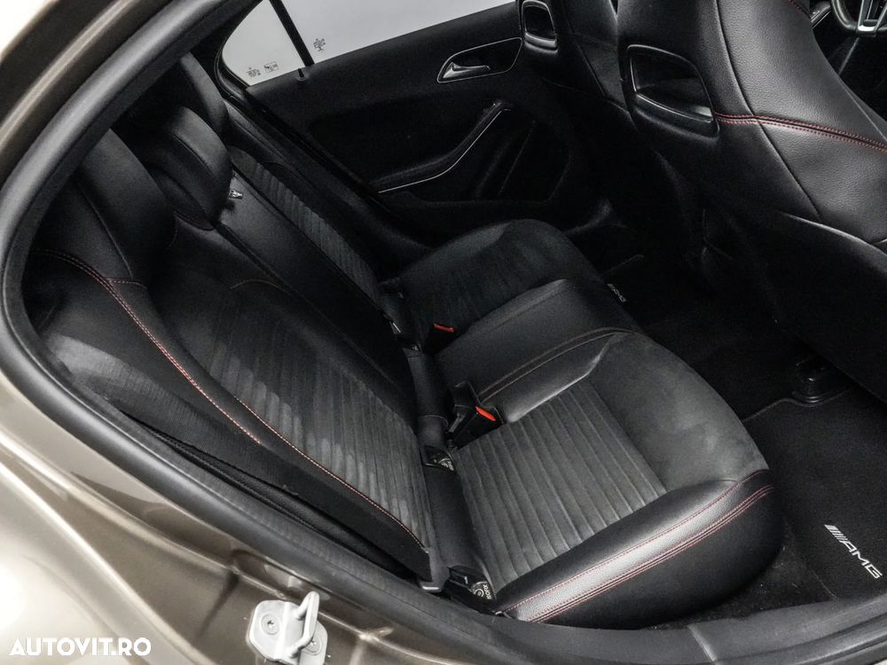 Mercedes-Benz A - 16