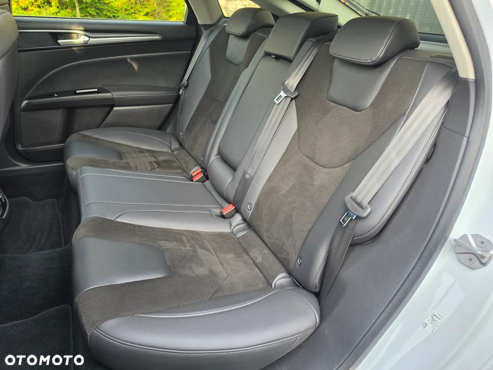 Ford Mondeo 2.0 TDCi STart-Stopp PowerShift-Aut Titanium - 31