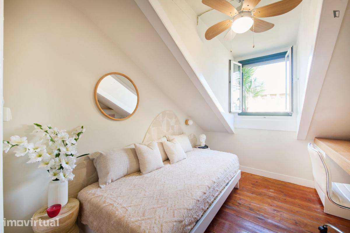 Quarto - localizado em Santos Lisbon - Grande imagem: 2/23