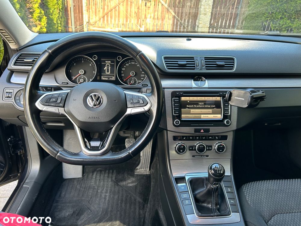 Volkswagen Passat 1.6 TDI BlueMotion - 1