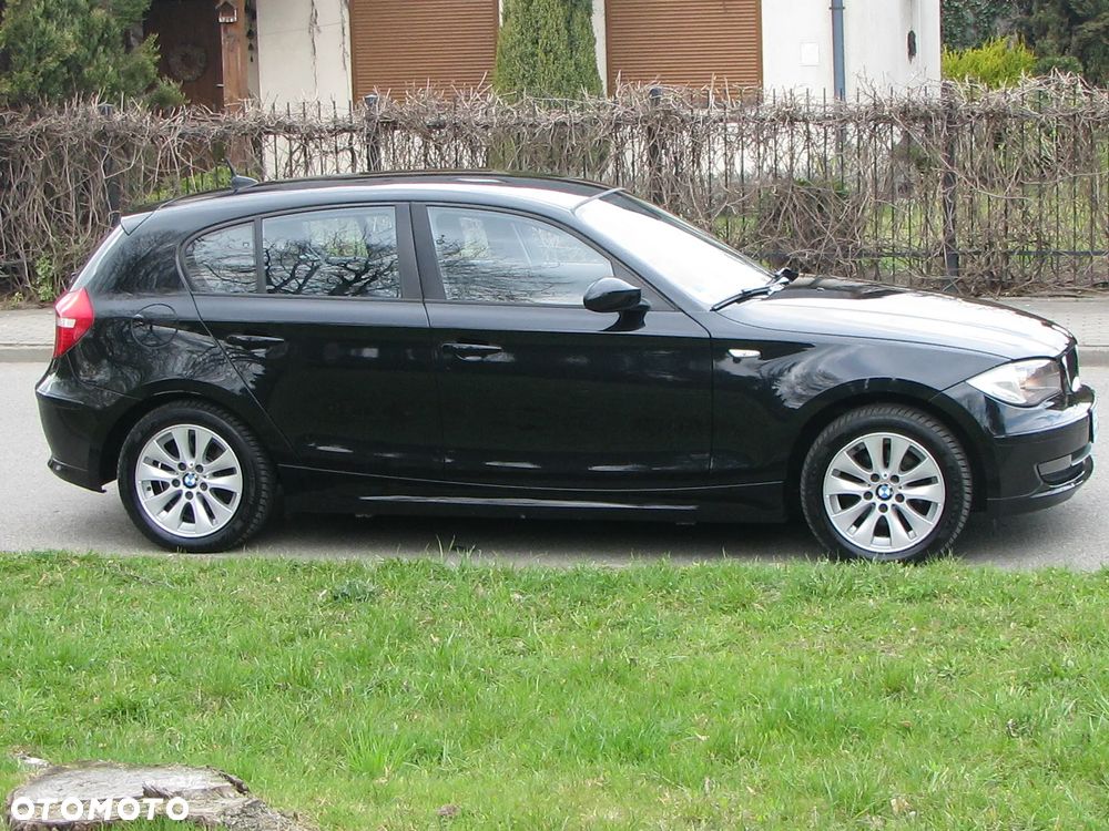 BMW Seria 1 118d DPF - 4