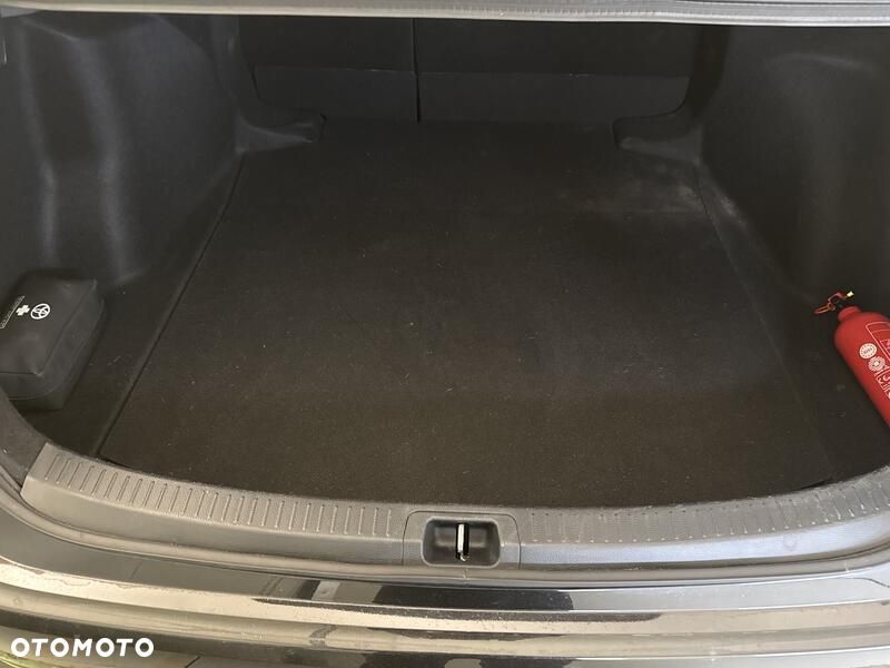 Toyota Corolla 1.8 Hybrid GPF Comfort - 23