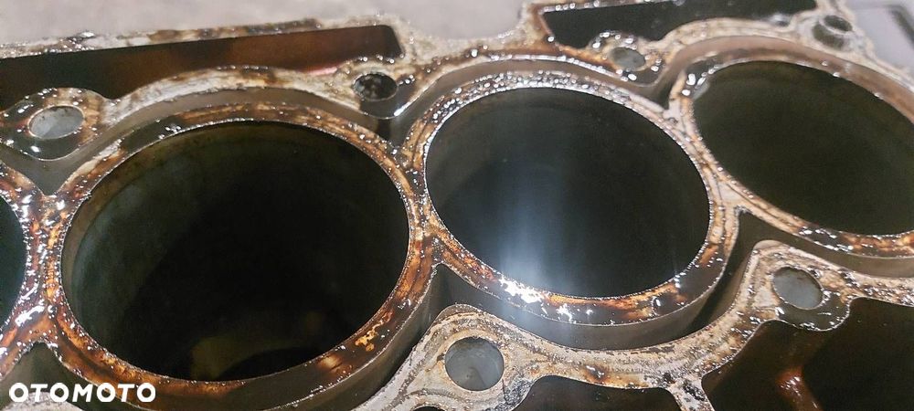 BLOK SILNIKA PEUGEOT 308 I 1.4 VTI MBGU30 - 3