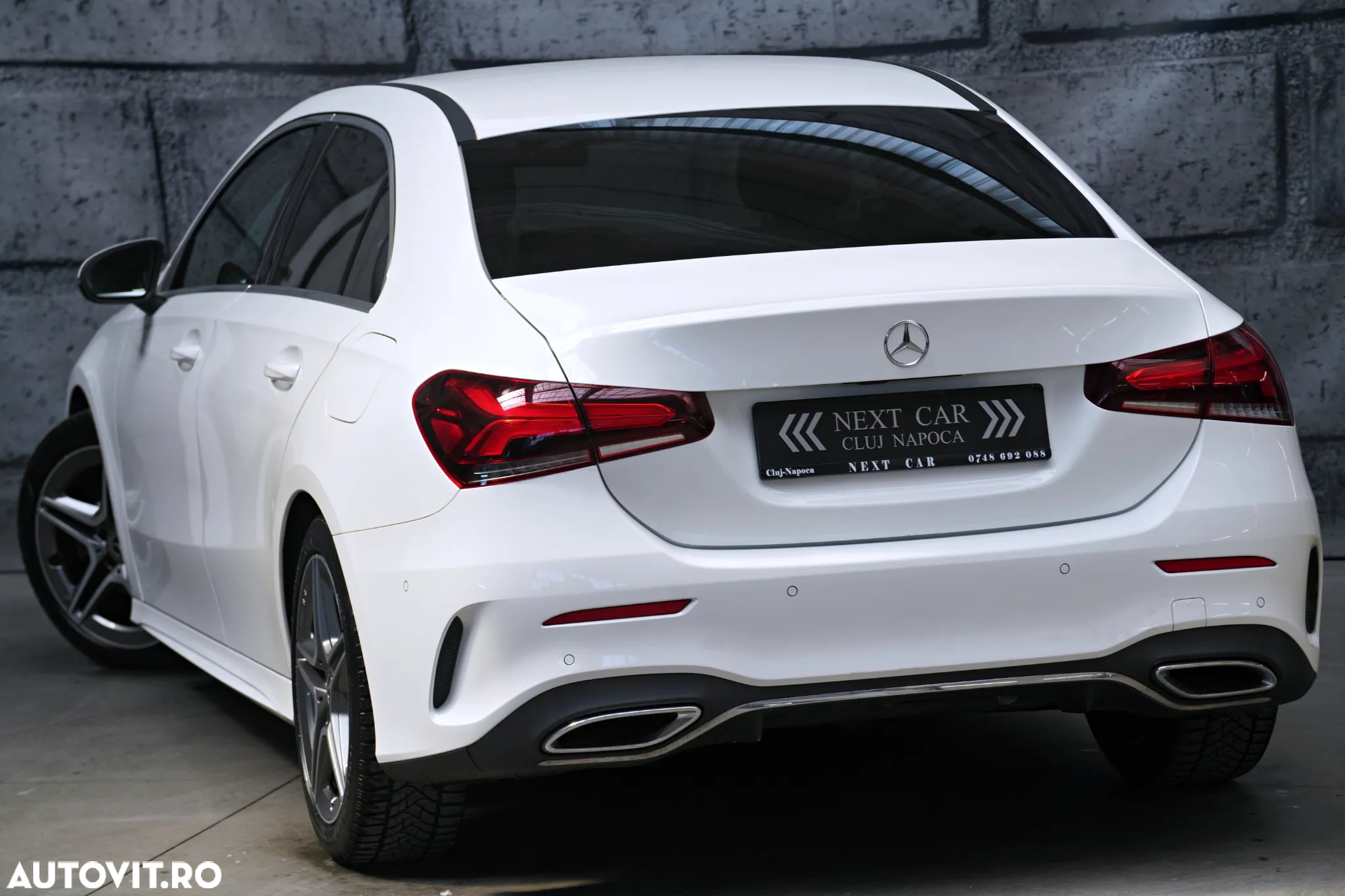 Mercedes-Benz A 200 7G-DCT AMG Line - 3