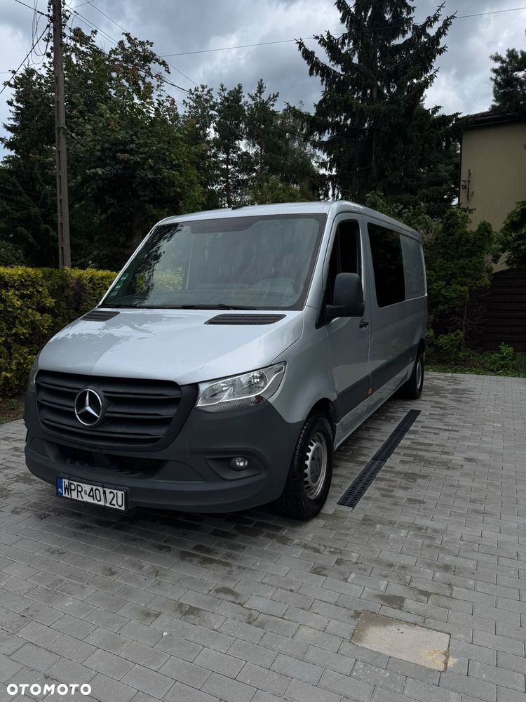 Mercedes-Benz Sprinter - 1