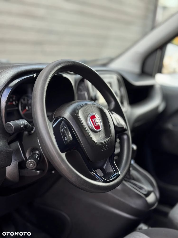 Fiat DOBLO - 16