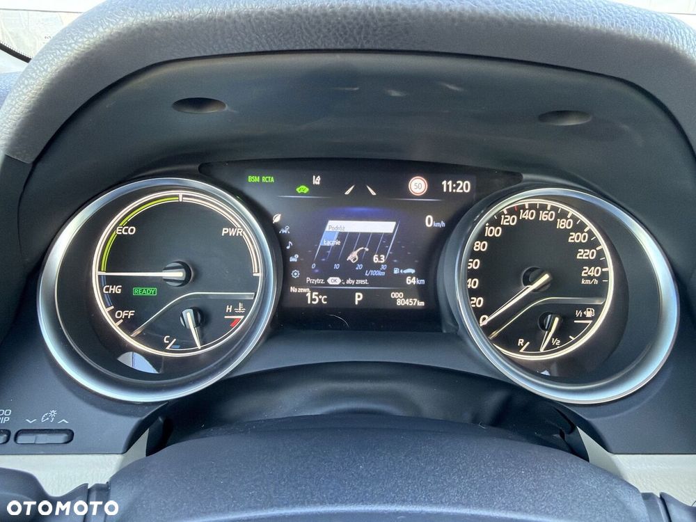 Toyota Camry 2.5 Hybrid Executive CVT - 25