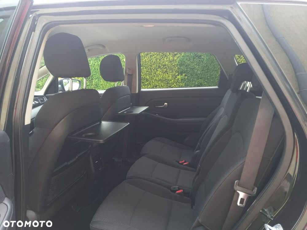 Kia Carens 1.6 GDI Business Line 7os EU6 - 24