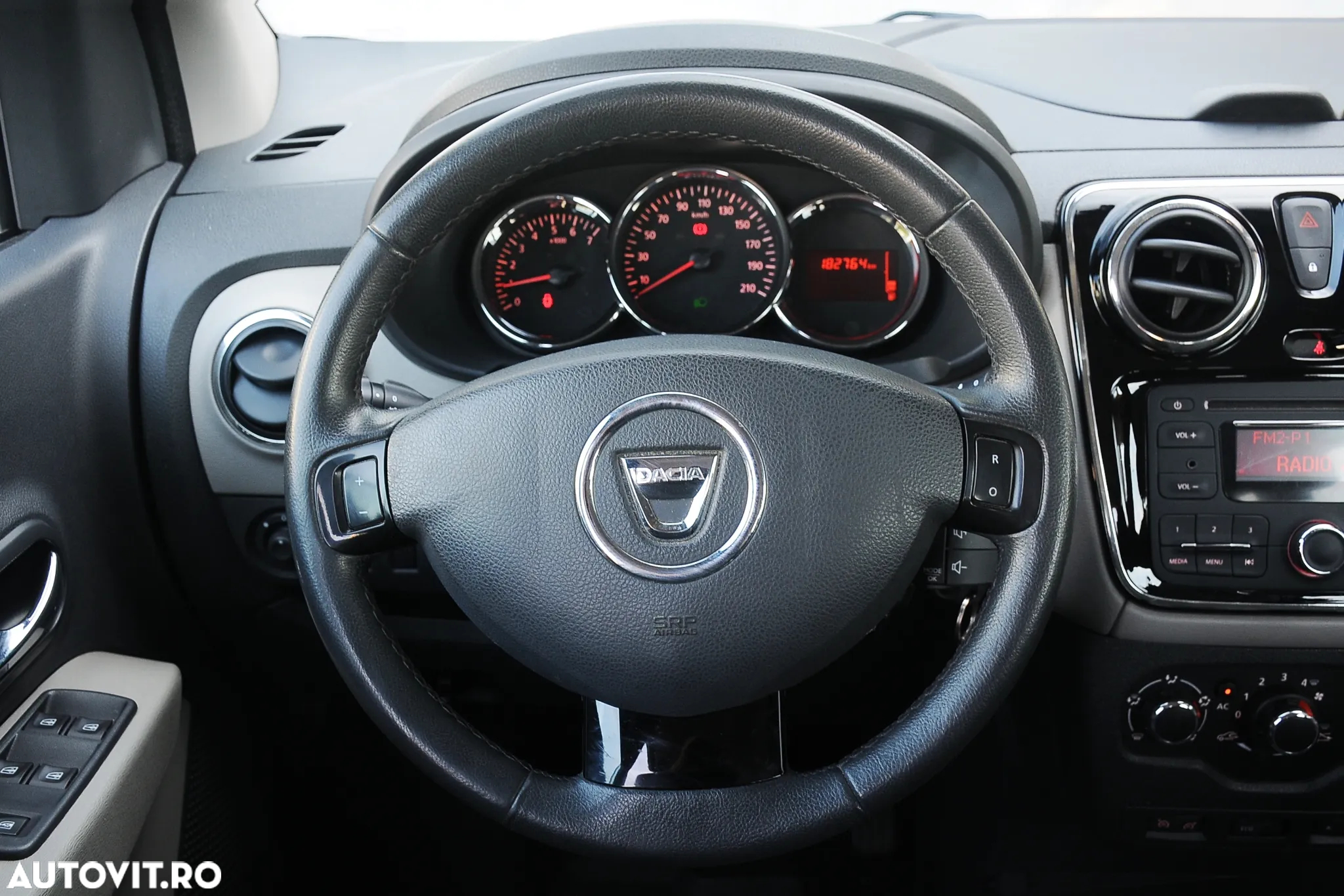 Dacia Lodgy 1.5 dCi 90 CP Ambiance - 9