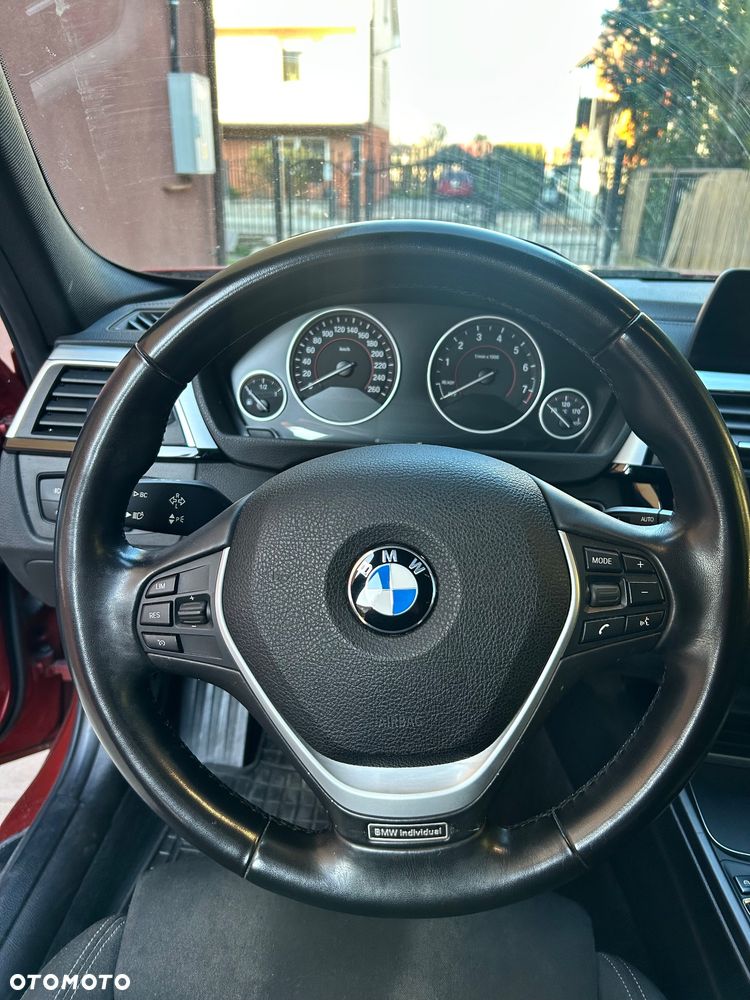 BMW Seria 3 318i - 12