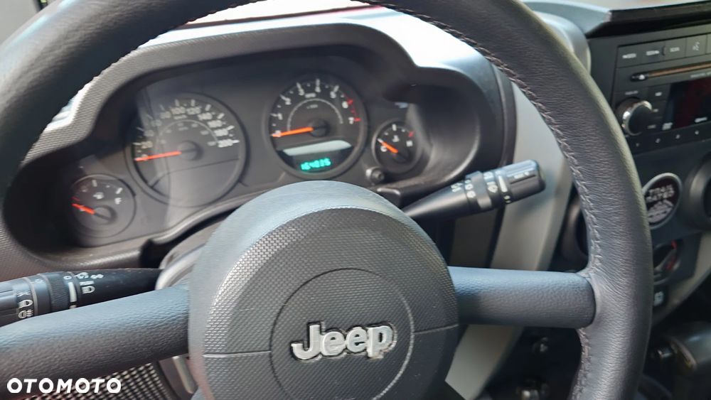 Jeep Wrangler 3.8 Sport - 4
