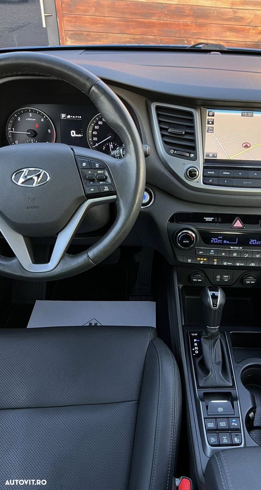 Hyundai Tucson 2.0 CRDI 4WD Automatik Premium - 19