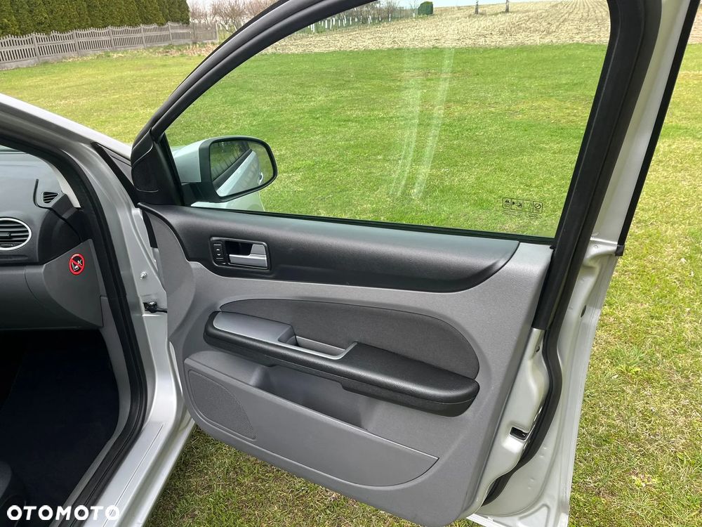 Ford Focus 1.6 16V Silver Magic - 11