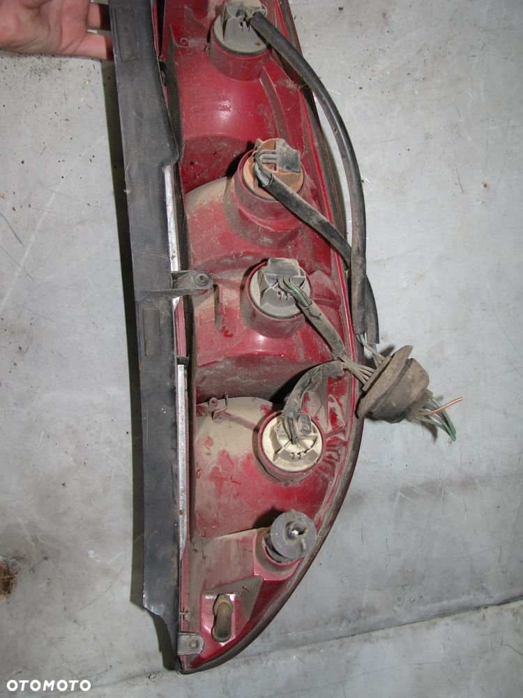 FORD MONDEO MK3 KOMBI LAMPA PRAWY TYŁ TYLNA PRAWA - 4