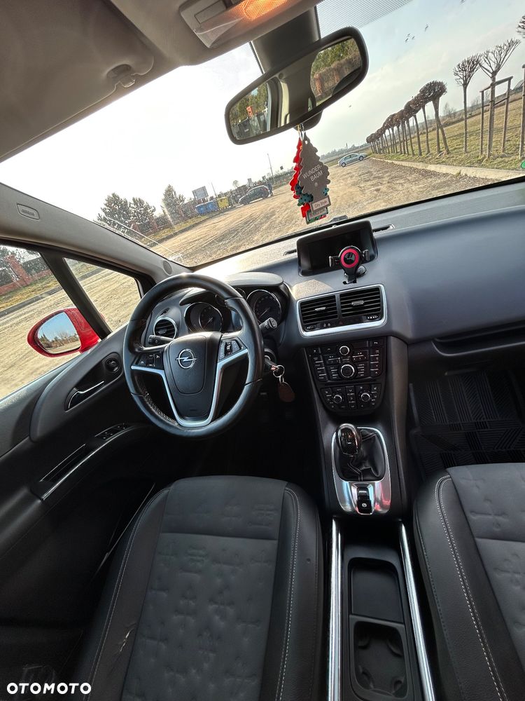 Opel Meriva 1.4 T Cosmo S&S - 14