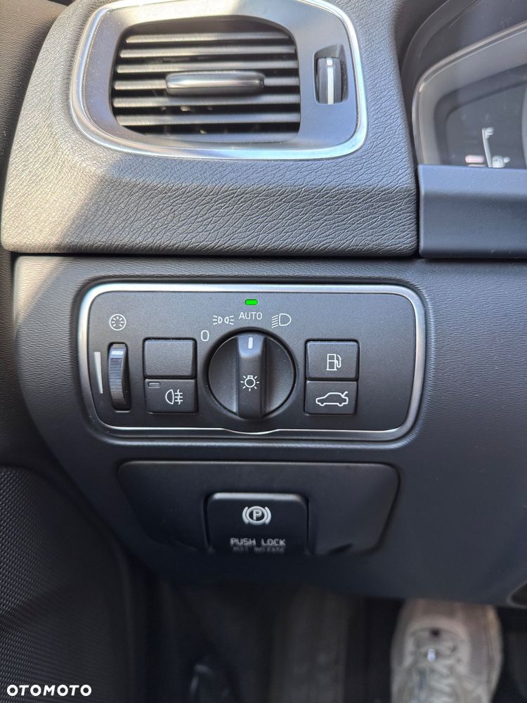 Volvo S60 D4 Drive-E Momentum - 11