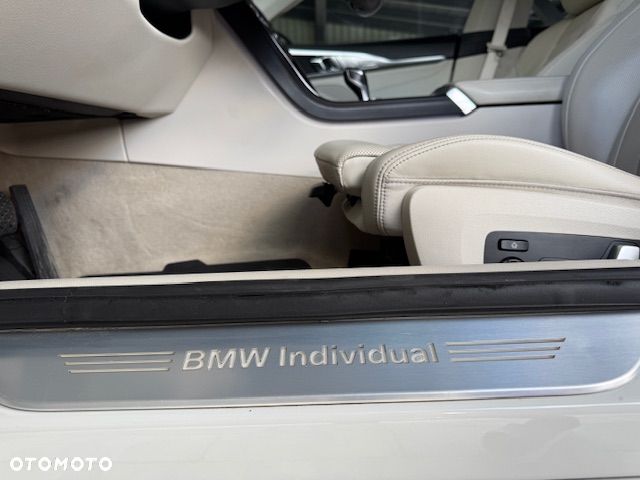 BMW Seria 8 - 17