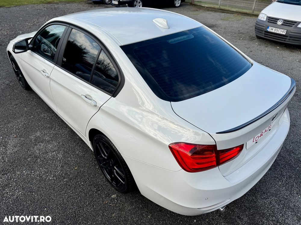 BMW Seria 3 318d Blue Performance - 17