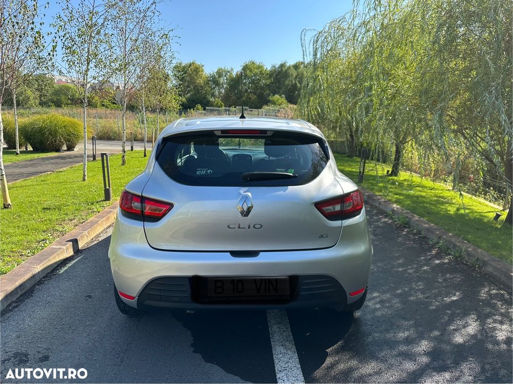 Renault Clio 1.5 dCi 75 Expression - 8