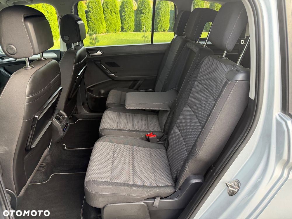Volkswagen Touran 1.6 TDI BMT Comfortline - 16