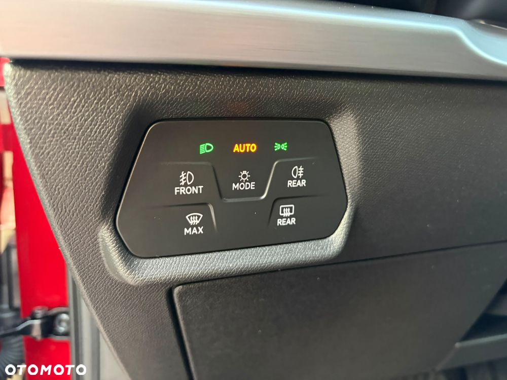 Seat Leon 1.5 eTSI OPF DSG FR - 28