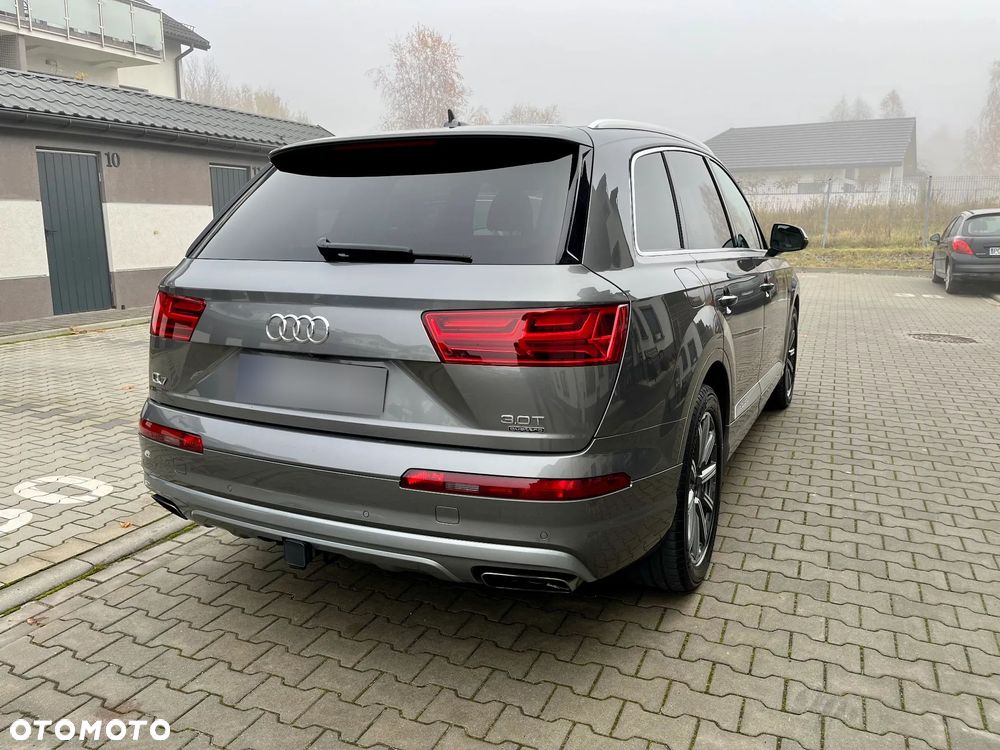 Audi Q7 - 8