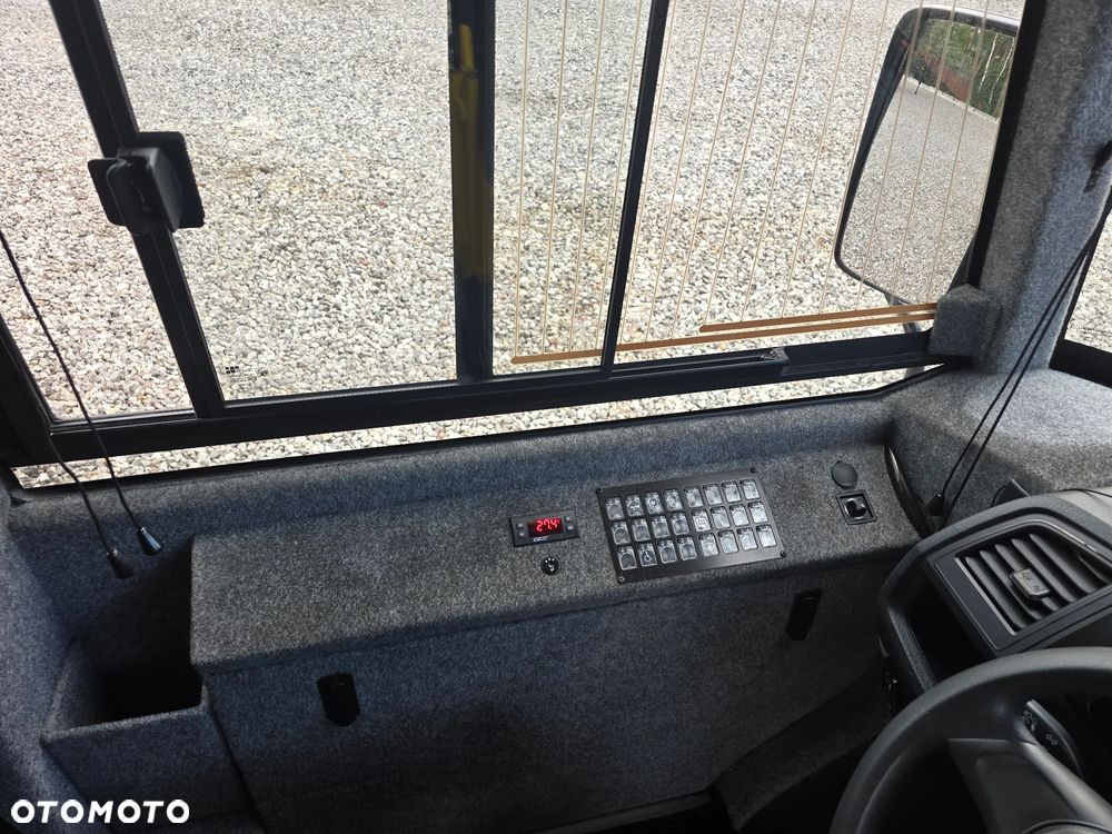 Volkswagen T6/Mikrobus/Bus szkolny/Kat B 8+1 - 29