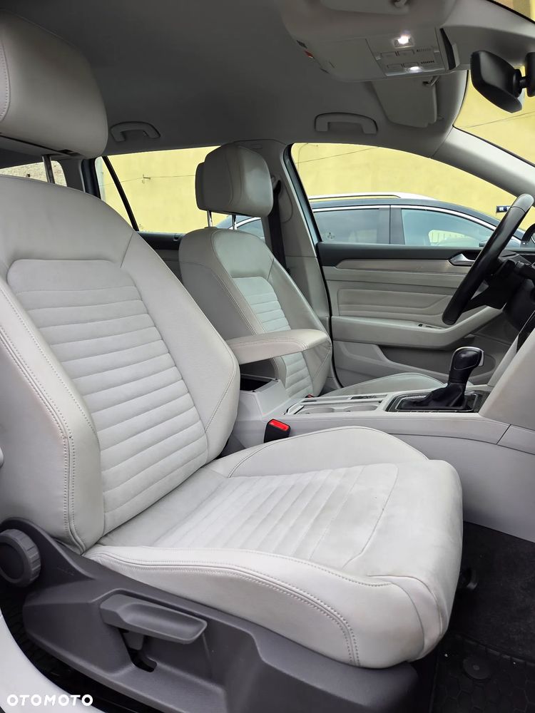 Volkswagen Passat 2.0 TDI 4Mot Elegance DSG - 16
