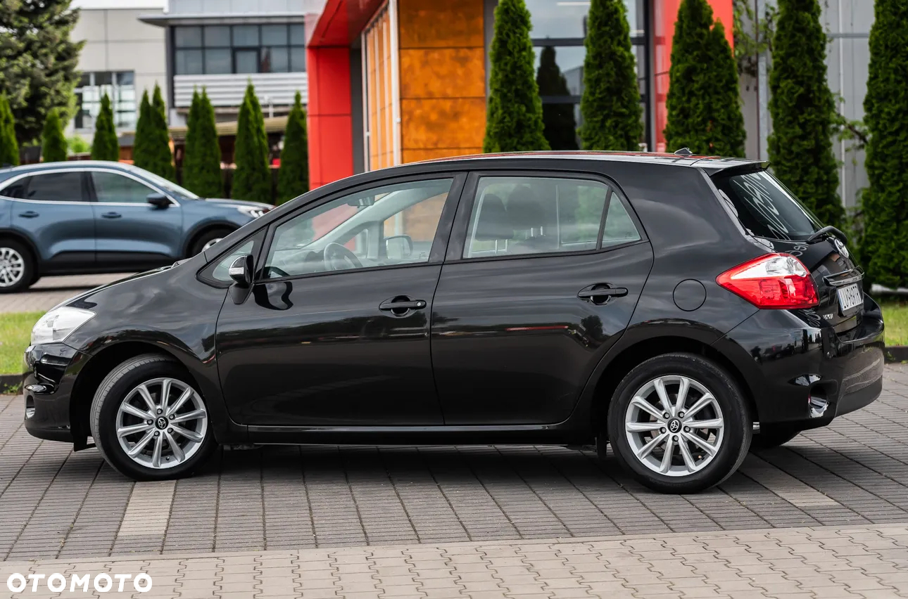 Toyota Auris 1.6 Premium - 5