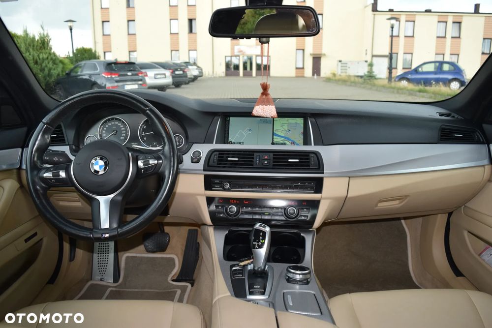BMW Seria 5 535i Sport-Aut - 15