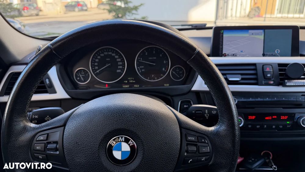 BMW Seria 3 320d xDrive Aut. - 10