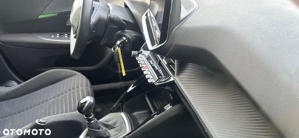 Peugeot 2008 PureTech 130 Allure Pack - 17