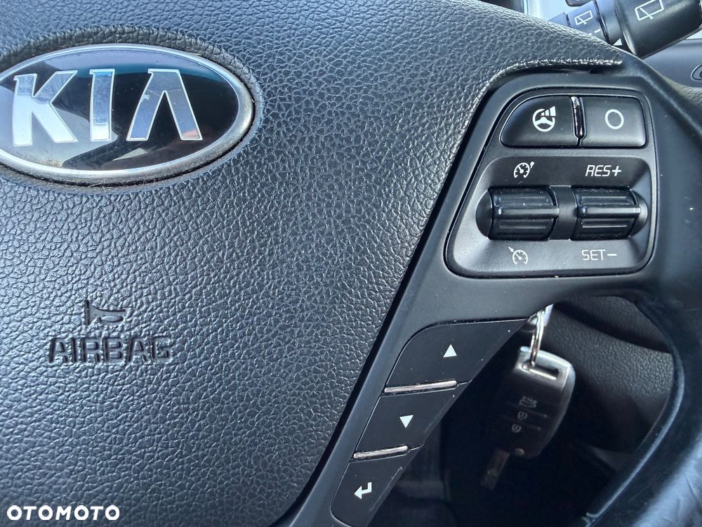 Kia Ceed 1.6 GDI Platinum Edition - 34