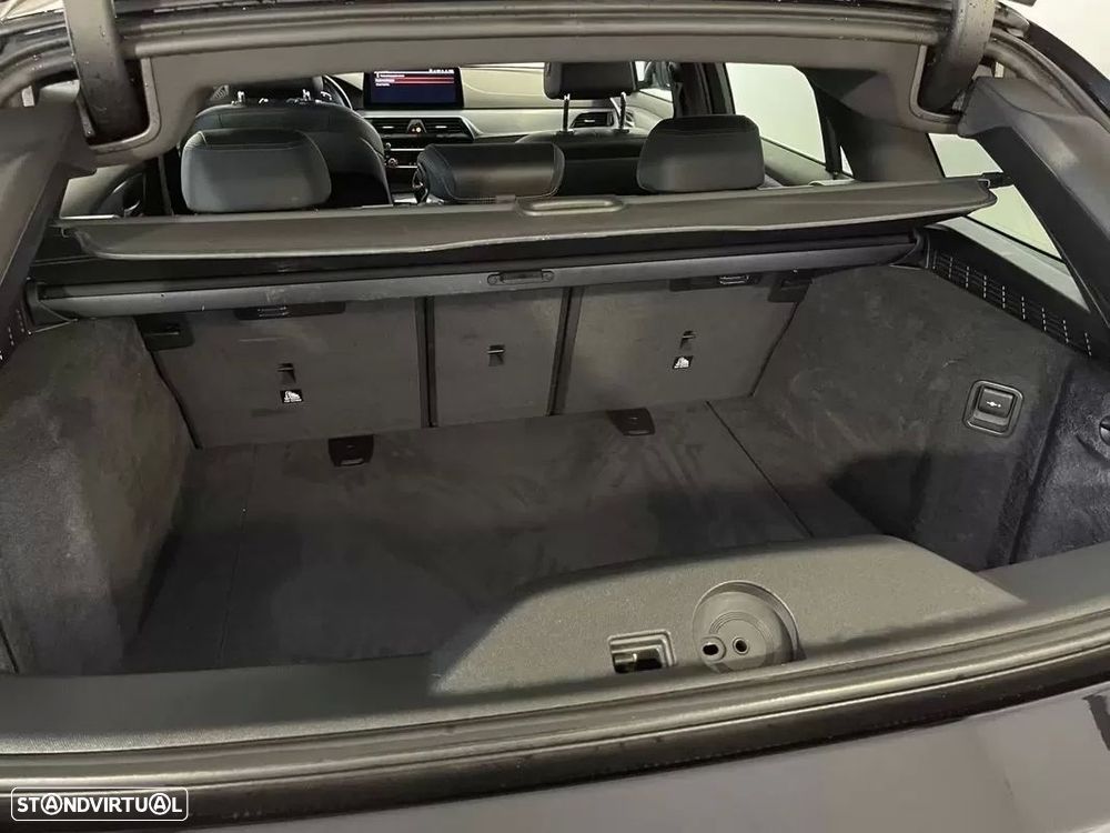 BMW 520 d Pack Desportivo M Auto - 50