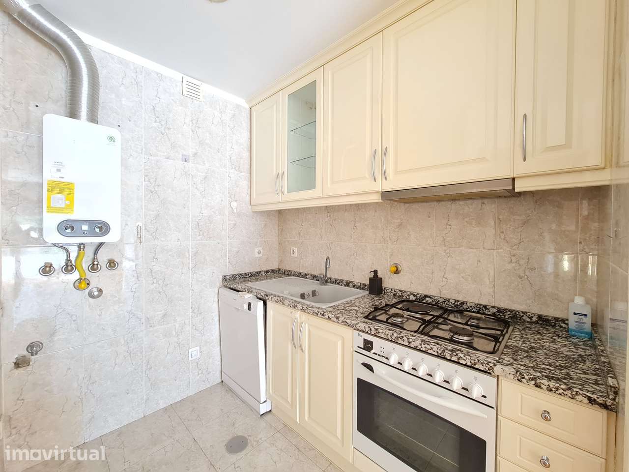 Apartamento T1 c/ Terraço em S. Mamede de Infesta - Grande imagem: 5/10