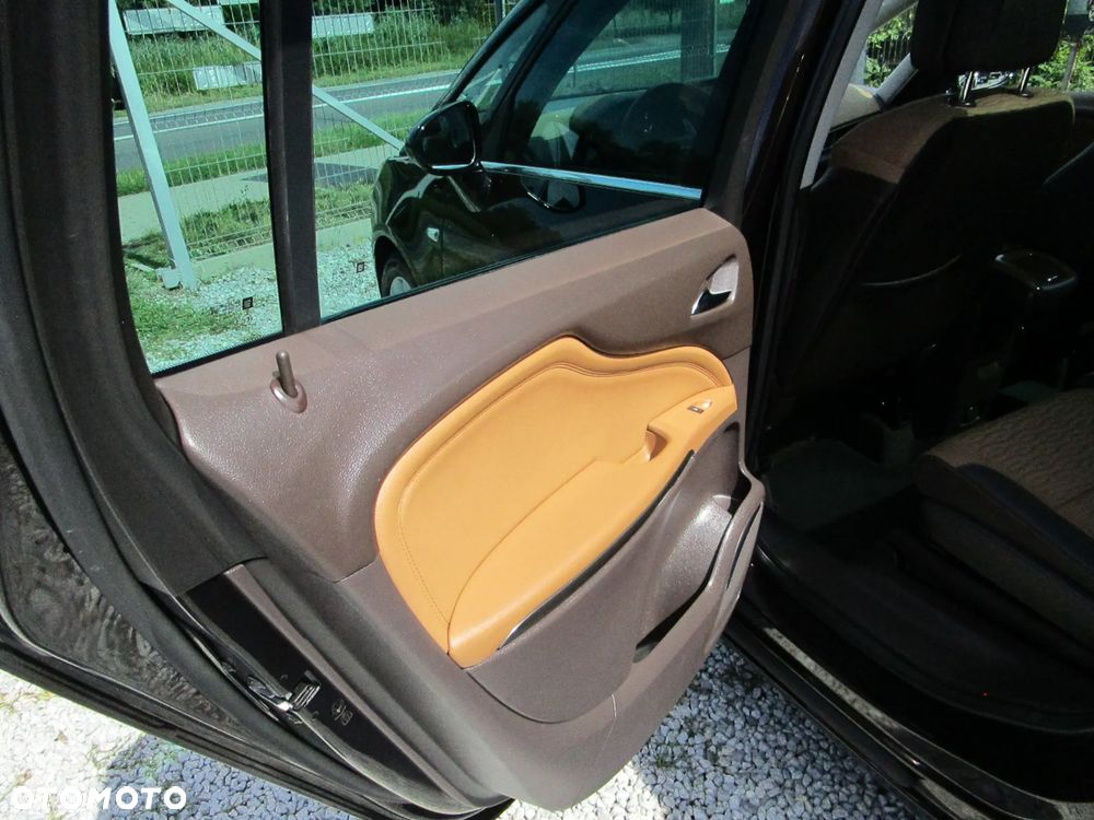 Opel Zafira Tourer 1.4 Turbo Innovation - 19