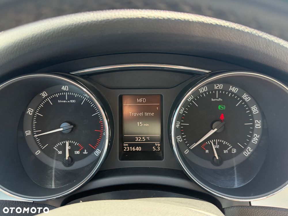 Skoda Superb 1.8 TSI Ambition DSG - 16