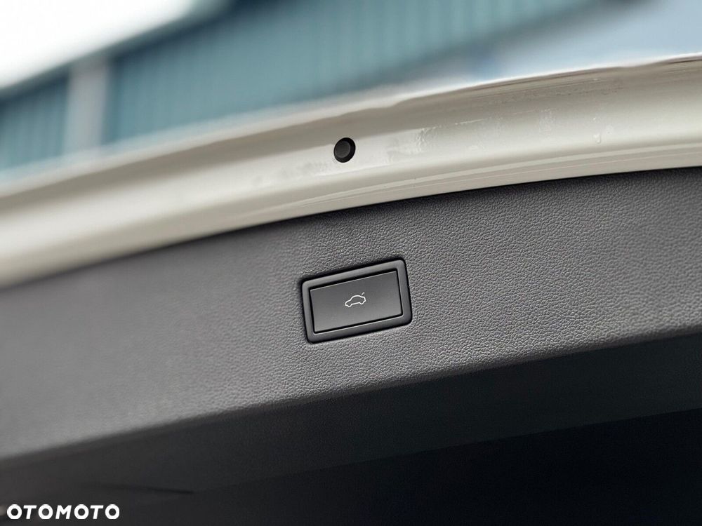 Volkswagen Tiguan Allspace 2.0 TDI 4Mot Elegance DSG - 23