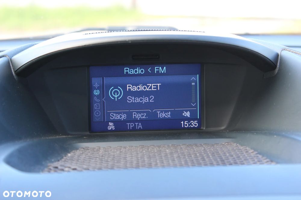 Ford Grand C-MAX - 22