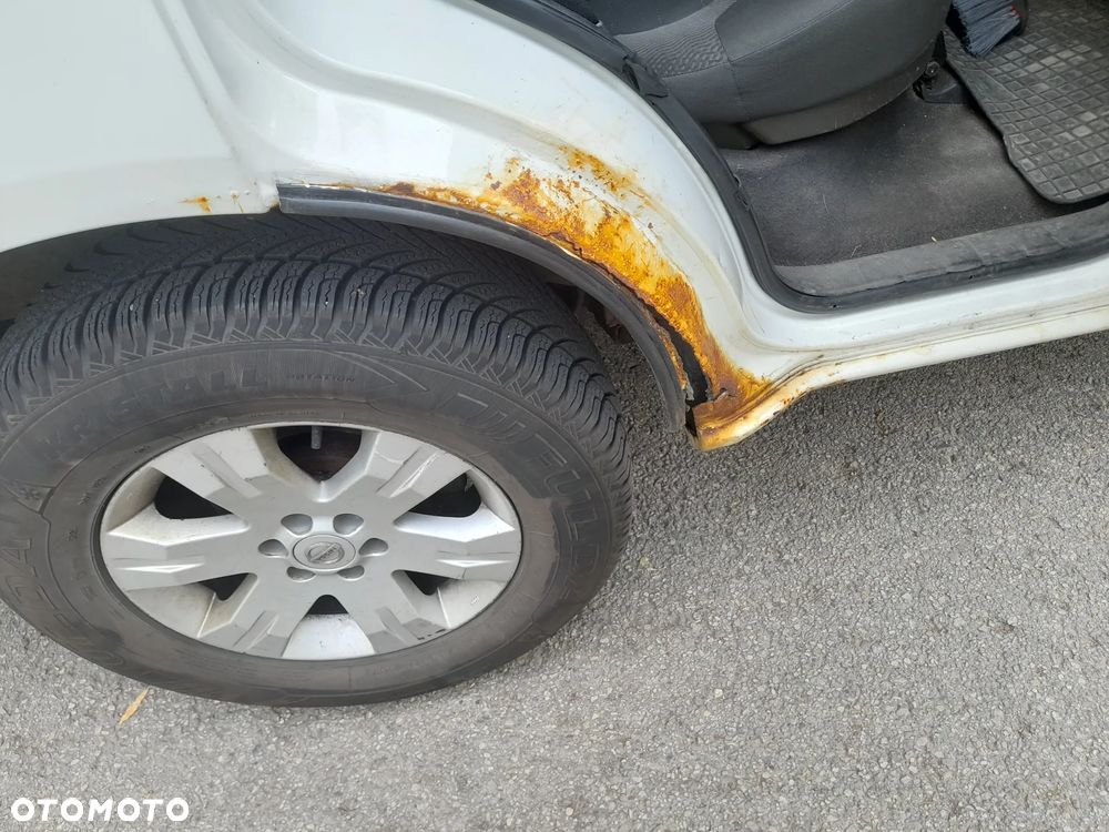 Nissan Pathfinder 2.5 D SE EU5 - 7