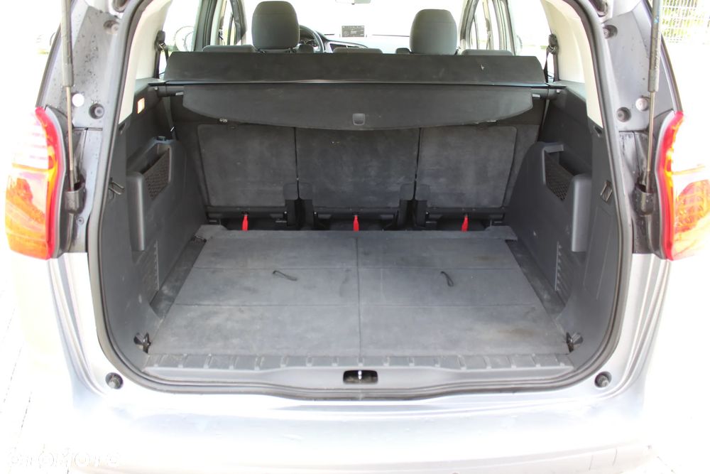 Peugeot 5008 1.6 HDi Active - 12