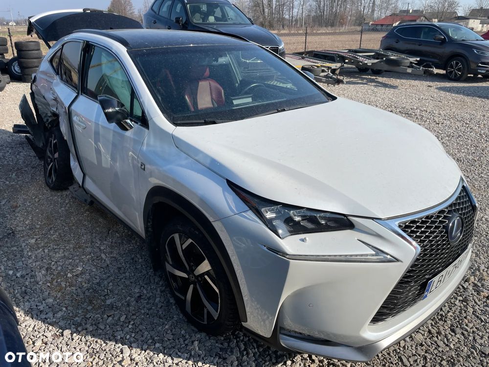 Lexus NX 300h F Sport AWD - 2